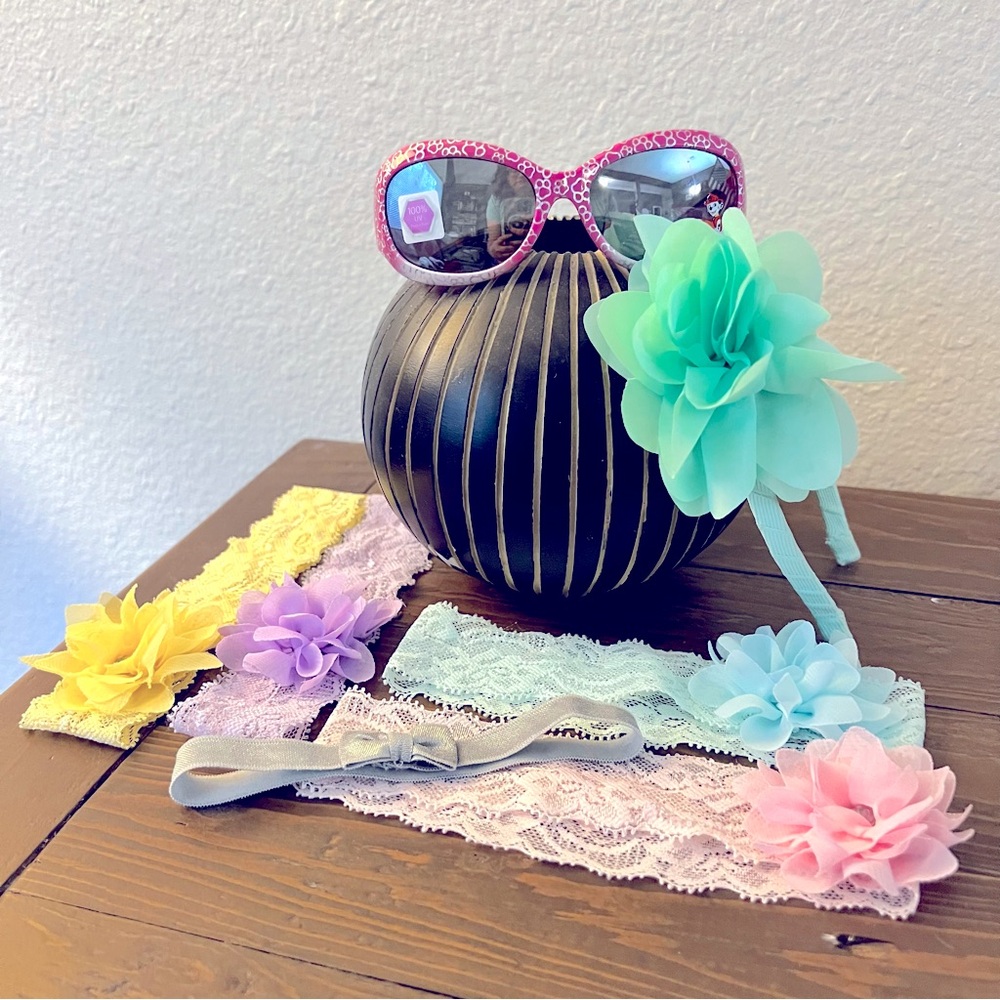 Like New! 7 Piece Baby head accessory bundle